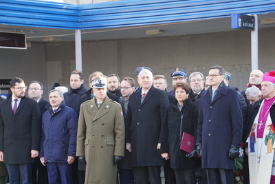 Uroczystość pod pomnikiem „Pamięci Poległych w Grudniu 1970 r.” ; fot. M. Ruczyńska