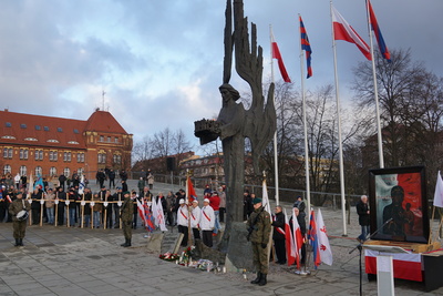 Uroczystość na pl. Solidarności; fot. M. Ruczyńska