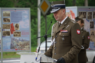 Odsłonięcie ławeczki generała Hallera (6)