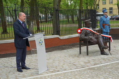 Odsłonięcie ławeczki generała Hallera (10)