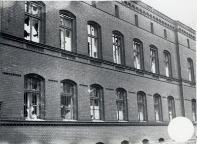 Wybite szyby w budynku I Komisariatu MO (IPN Sz 009/1460)