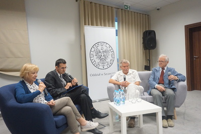 Dyskusja o codzienności strajku w 1980 r.: Łucja Plaugo, dr Sebastian Ligarski,Tomasz Zieliński, Mieczysław Ustasiak