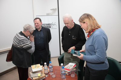 „Wieczór z Józefem Czapskim. W 25. rocznicę śmierci malarza, pisarza, żołnierza, więźnia Starobielska i Griazowca”. Fot. Piotr Życieński (IPN)