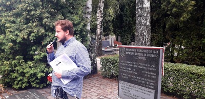 Wakacyjny spacer z historią. Cmentarz Wojskowy na Powązkach – „Szlakiem Powstania Warszawskiego” – Warszawa, 10 sierpnia 2019