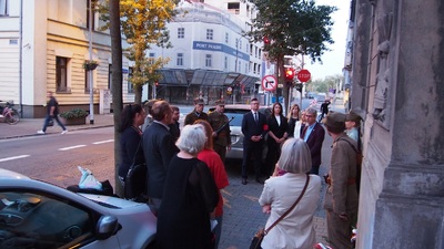 W 76. rocznicę wkroczenia na warszawską Pragę wojsk sowieckich i ludowego Wojska Polskiego Oddział IPN w Warszawie oddaje hołd ofiarom zbrodni komunistycznych (ul. Sierakowskiego 7) – Warszawa, 14 września 2020