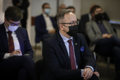 Dr hab. Karol Polejowski, zastępca prezesa IPN. Konferencja naukowa „Obrachunek z dekadą Jaruzelskiego...” – Warszawa, 13–14 grudnia 2021. Fot. Sławek Kasper (IPN)