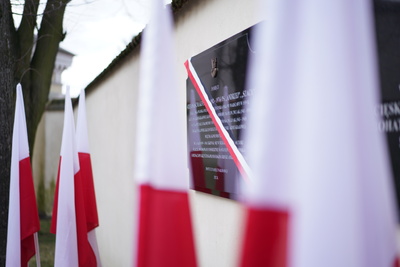 Uroczystość odsłonięcia tablicy upamiętniającej Stefana Szmakfefera – Zakroczym, 20 lutego 2022. Fot. Mateusz Niegowski (IPN)