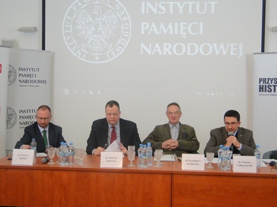 Konferencja naukowo-edukacyjna „Sprzeczne narracje. Historia powojennej Polski”