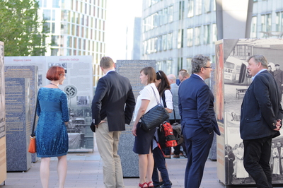 Wystawa „Kaźń profesorów lwowskich. Wzgórza Wuleckie 1941” przed Parlamentem Europejskim