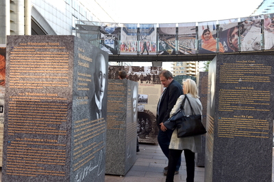 Wystawa „Kaźń profesorów lwowskich. Wzgórza Wuleckie 1941” przed Parlamentem Europejskim