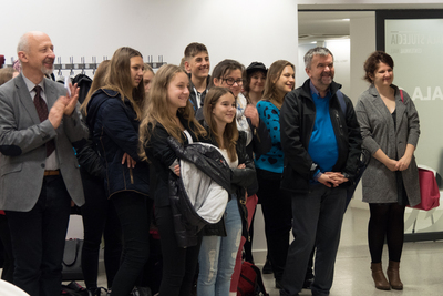 Na otwarcie przybyli uczniowie liceów z nauczycielami