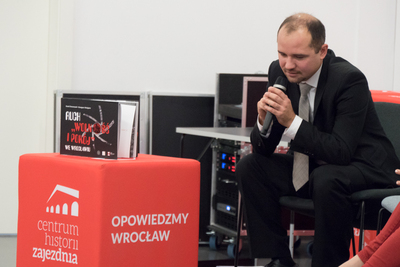 Dr Kamil Dworaczek (IPN) - współautor albumu