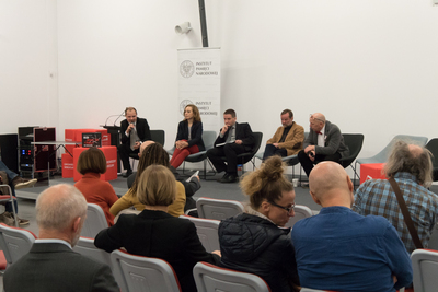 Dyskusja wokół albumu "Ruch »Wolność i Pokój«"